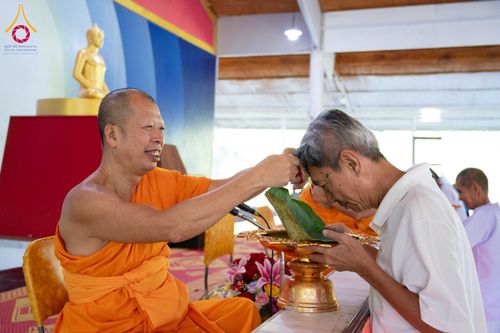 ภาพ No.341636:วันเสาร์ที่ 25 กรกฎาคม พ.ศ. 2569 พิธีตัดปอยผม ปลงผม พิธีบรรพชาอุปสมบทหมู่  โครงการบรรพชาอุปสมบทหมู่ รุ่นเข้าพรรษา ประจำปี 2569 ณ ศูนย์ปฏิบัติธรรมบุญประสาน จังหวัดนครราชสีม