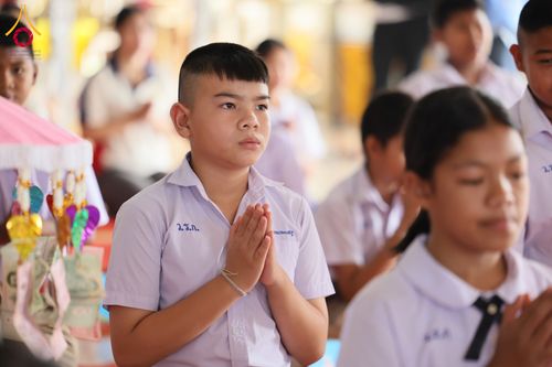 ภาพ No.300372:วันที่ 22 มกราคม พ.ศ. 2569 พิธีทอดผ้าป่าทำนุบำรุงศาสนสถาน ณ วัดรางกำหยาด ต.บางภาษี อ.บางเลน จ.นครปฐม ในโครงการธรรมยาตรา กตัญญูบูชา มหาปูชนียาจารย์ พระมงคลเทพมุนี(สด จนฺทสโร) พระผู้ปราบมาร อนุสรณ์สถาน 7 แห่ง ปีที่ 14