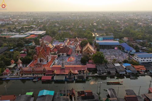 ภาพ No.296940:วันที่ 17 มกราคม พ.ศ. 2569 พิธีจุดประทีปถวายเป็นพุทธบูชา และบูชาธรรมมหาปูชนียาจารย์  ณ วัดโบสถ์บน ต.บางคูเวียง จ.นนทบุรี อนุสรณ์สถานลำดับที่ 4 สถานที่เกิดด้วยกายธรรม ในโครงการธรรมยาตรา กตัญญูบูชา มหาปูชนียาจารย์ พระมงคลเทพมุนี(สด จนฺทสโร) พระผู้ปราบมาร อ