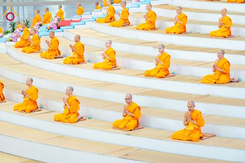 ภาพ No.287651:วันที่ 1 มกราคม พ.ศ. 2569 พิธีบูชาข้าวพระ ณ สภาธรรมกายสากล วัดพระธรรมกาย