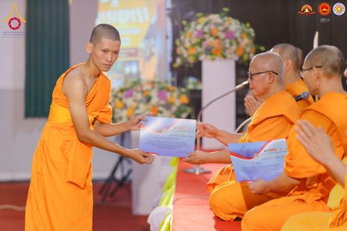 ภาพ No.280005:วันที่ 31 ธันวาคม พ.ศ. 2568 พิธีปิดโครงการอบรมสามเณรอินโดนีเซีย