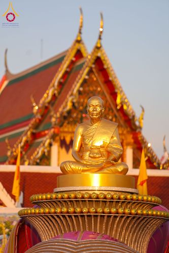 ภาพ No.294694:วันอาทิตย์ที่ 14 ธันวาคม พ.ศ.2568 พระธรรมยาตราปฏิบัติธรรมและถ่ายภาพหมู่ประวัติศาสตร์ ณ วัดสองพี่น้อง ต.ต้นตาล อ.สองพี่น้อง จ.สุพรรณบุรี ในโครงการธรรมยาตรา กตัญญูบูชา มหาปูชนียาจารย์ พระมงคลเทพมุนี(สด จนฺทสโร) พระผู้ปราบมาร อนุสรณ์สถาน 7 แห่ง ปีที่ 14