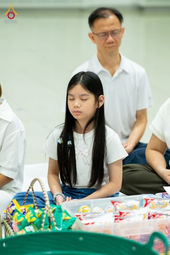 ภาพ No.322873:วันเสาร์ที่ 18 เมษายน พ.ศ. 2569 ตักบาตรฉลองพระใหม่ โครงการอุปสมบทหมู่ธรรมทายาท ระดับอุดมศึกษา รุ่นที่ 53 ภาคฤดูร้อน  ณ ฟ้องปฏิบัติธรรม ชั้นลอย 1/2 มหารัตนวิหารคด คอร์ 13 วัดพระธรรมกาย