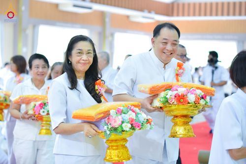 ภาพ No.346559:วันอาทิตย์ที่ 30 สิงหาคม พ.ศ.2569 พิธีทอดผ้าป่า สวดธรรมจักรกัปปวัตนสูตรกลั่นแผ่นดินโปรยรัตนชาติ  สถาปนาองค์พระเจดีย์เพื่อสร้างสันติภาพโลก  ณ ศูนย์ปฏิบัติธรรมพนมสารคาม (เพชรตะวัน) จังหวัดฉะเชิงเทรา