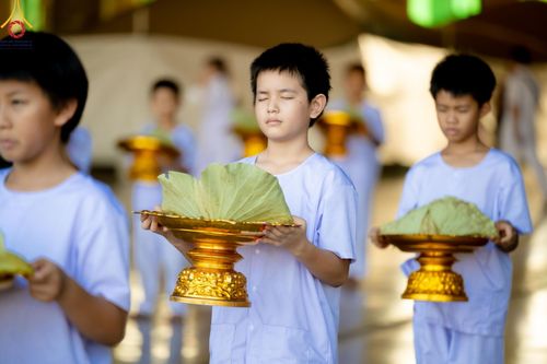 ภาพ No.132602:พิธีปลงผมยุวธรรมทายาท รุ่นที่ 32 มัชฌิมธรรมทายาท รุ่นที่ 28 ณ ลานธรรม วัดพระธรรมกาย วันเสาร์ที่ 30 มีนาคม พ.ศ. 2567