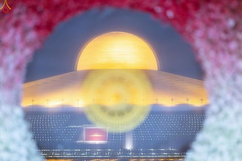 ภาพ No.241136:วันพุธที่ 27 สิงหาคม พ.ศ. 2568 พิธีฉลองชัยสวดมนต์ บทธัมมจักกัปปวัตตนสูตร ครบ 7,650,575,757 จบ ในวันธรรมชัย วัดพระธรรมกาย