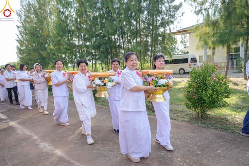 ภาพ No.97993:พิธีทอดกฐินเพื่อสร้างครัวมหาทาน ณ ศูนย์ปฎิบัติธรรมเพชรบูรณ์ ต.นาป่า อ. เมือง จ.เพชรบูรณ์ วันที่ 19 พฤศจิกายน พ.ศ. 2566