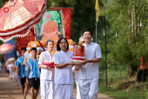 ภาพ No.175496:พิธีทอดกฐิน วัดดงดินแดง อ.อมก๋อย จ.เชียงใหม่ ในโครงการกฐินสามัคคีทั่วไทย 30,000 วัด บูชาธรรม 80 ปี หลวงพ่อธัมมชโย โดยคณะศิษยานุศิษย์วัดพระธรรมกาย วันที่ 9 พฤศจิกายน พ.ศ. 2567