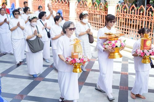 ภาพ No.250830:วันพุธที่ 8 ตุลาคม พ.ศ. 2568 พิธีทอดกฐินสามัคคีทั่วไทย 30,000 วัด โดยคณะศิษยานุศิษย์ บูชาธรรม 81 ปี หลวงพ่อธัมมชโย ณ วัดบางช้างใต้ อำเภอสามพราน  จังหวัดนครปฐม