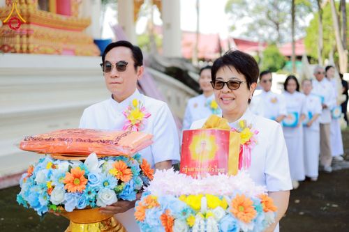 ภาพ No.275691:วันที่ 5 พฤศจิกายน พ.ศ. 2568 พิธีทอดกฐินสามัคคีทั่วไทย ณ วัดดอนหว้า (พิกุลทอง) อ.บ้านลาด จ.เพชรบุรี โดยคณะศิษยานุศิษย์ บูชาธรรม 81 ปี หลวงพ่อธัมมชโย