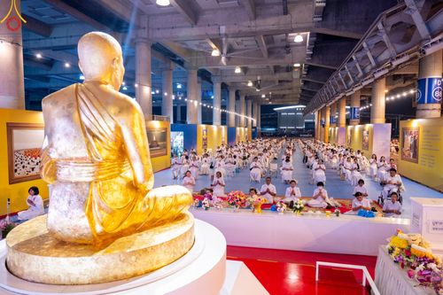 ภาพ No.207963:พิธีฉลองชัยชิตังเม สวดธัมมจักกัปวัตนสูตร ครบ 7,117,001,250 จบ ในวันมาฆบูชา วันพุธที่ 12 กุมภาพันธ์ พ.ศ. 2568 ณ วัดพระธรรมกาย จังหวัดปทุมธานี