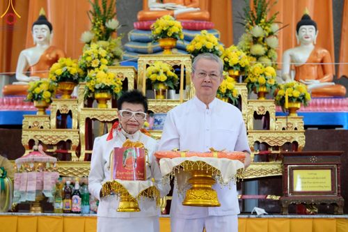 ภาพ No.166667:พิธีทอดกฐิน ณ วัดด่าน กรุงเทพมหานคร ในโครงการกฐินสามัคคีทั่วไทย 30,000 วัด บูชาธรรม 80 ปี หลวงพ่อธัมมชโย โดยคณะศิษยานุศิษย์วัดพระธรรมกาย วันที่ 23 ตุลาคม พ.ศ. 2567