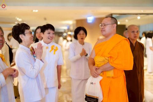 ภาพ No.271440:วันอาทิตย์ที่ 26 ตุลาคม พ.ศ. 2568 พิธีทอดกฐินครบรอบ 30 ปี  วัดพระธรรมกายไทเป และพิธีถวายมหาสังฆทาน 83 รูป  บูชาธรรม 81 ปี หลวงพ่อธัมมชโย