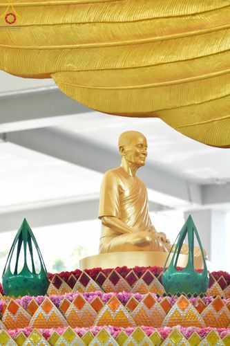 ภาพ No.205635:พิธีสวดพระพุทธมนต์ และถวายภัตตาหารเมนูสวรรค์แด่พระภิกษุ สามเณร วันจันทร์ที่ 3 กุมภาพันธ์ พ.ศ. 2568 ณ หอฉันคุณยายอาจารย์ฯ วัดพระธรรมกาย