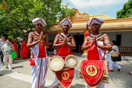 ภาพ No.142473:พิธีถวายมหาสังฆทานพระนานาชาติ 100 รูป ณ วัดนาคทีปะ ราชมหาวิหาร  เกาะนาคทีปะ คาบสมุทร จัฟฟ์น่า จังหวัดเหนือ ประเทศศรีลังกา  วันเสาร์ที่ 22 มิถุนายน พ.ศ. 2567