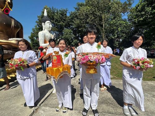 ภาพ No.177082:พิธีทอดกฐิน ณ สำนักสงฆ์ป่าแสงธรรมนิเวศ ต.เกาะจันทร์ อ.เกาะจันทร์ จ.ชลบุรี ในโครงการทอดกฐินสามัคคีทั่วไทย 30,000 วัด บูชาธรรม 80 ปี หลวงพ่อธัมมชโย โดยคณะศิษยานุศิษย์วัดพระธรรมกาย วันที่ 9 พฤศจิกายน พ.ศ. 2567