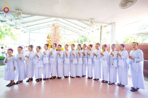 ภาพ No.173351:พิธีทอดกฐิน วัดทาป่าสัก จ.ลำพูน ในโครงการกฐินสามัคคีทั่วไทย 30,000 วัด บูชาธรรม 80 ปี หลวงพ่อธัมมชโย โดยคณะศิษยานุศิษย์วัดพระธรรมกาย วันที่ 3 พฤศจิกายน พ.ศ. 2567