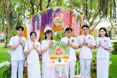 ภาพ No.171298:พิธีทอดกฐินพระนานาชาติเพื่อสร้างทุกสิ่ง  ณ ศูนย์ฝึกอบรมพุทธบุตรนานาชาติ อ.กบินทร์บุรี จ.ปราจีนบุรี วันที่ 27 ตุลาคม พ.ศ. 2567