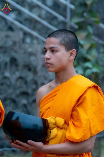 ภาพ No.132490:สามเณรเนปาล บิณฑบาต ย่านทาเมล เมืองกาฐมาณฑุ และเมืองปาฏัน ในโครงการบรรพชา 1,250 รูป ประเทศเนปาล วันที่ 20 มีนาคม พ.ศ. 2567