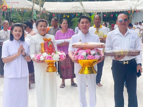 ภาพ No.165109:พิธีทอดกฐิน ณ วัดป่าท่าวารี อ.ทุ่งฝน จ.อุดรธานี ในโครงการกฐินสามัคคีทั่วไทย 30,000 วัด บูชาธรรม 80 ปี หลวงพ่อธัมมชโย โดยคณะศิษยานุศิษย์วัดพระธรรมกาย วันที่ 20 ตุลาคม พ.ศ. 2567