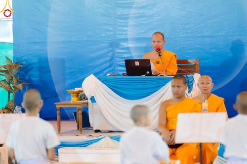 ภาพ No.214545:วันศุกร์ที่ 4 เมษายน พ.ศ.2568 นาคธรรมทายาทตักบาตรพระพี่เลี้ยง ในโครงการบรรพชาสามเณร ฟื้นฟูพระพุทธศาสนาทั่วไทย ณ วิหารคด 22 วัดพระธรรมกาย