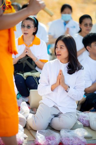 ภาพ No.198089:พิธีต้อนรับพระธรรมยาตรา ณ อนุสรณ์สถานลำดับที่ 5 สถานที่เผยแผ่วิชชาธรรมกายครั้งแรก อนุสรณ์สถานบางปลา วัดบางปลา อำเภอบางเลน จังหวัดนครปฐม ในโครงการธรรมยาตรา กตัญญูบูชา มหาปูชนียาจารย์ พระมงคลเทพมุนี(สด จนฺทสโร) พระผู้ปราบมาร ปีที่ 13 วัน 19 มกราคม พ.ศ.2568