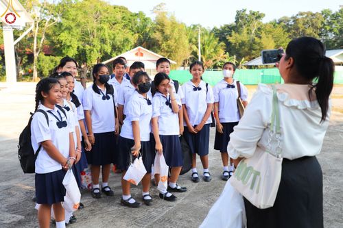 ภาพ No.102567:วันรวมพลังเด็กดี V-Star ผู้นำฟื้นฟูศีลธรรมโลก จังหวัดชุมพร วันที่ 15 ธันวาคม พ.ศ. 2566 ณ ธุดงคสถานชุมพร อ.เมือง จ.ชุมพร