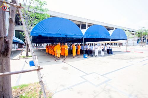 ภาพ No.214519:วันที่ 31 มีนาคม พ.ศ.2568 การทดลองใช้รถ shuttle bus  ขนส่งพระภิกษุ  เพื่องานถวายมหาสังฆทาน วันคุ้มครองโลก