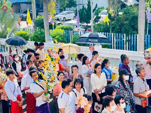 ภาพ No.171273:พิธีทอดกฐิน ณ วัดศิริมงคล จ.สมุทรสาคร ในโครงการกฐินสามัคคีทั่วไทย 30,000 วัด บูชาธรรม 80 ปี หลวงพ่อธัมมชโย โดยคณะศิษยานุศิษย์วัดพระธรรมกาย วันที่ 27 ตุลาคม พ.ศ. 2567