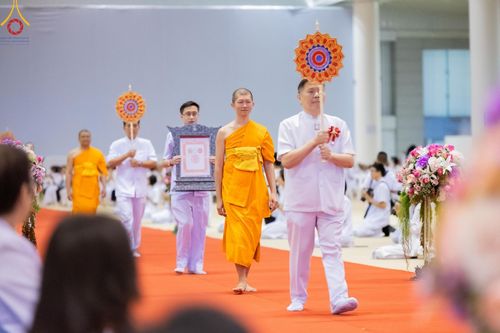 ภาพ No.57909:พิธีมุทิตาสักการะพระสังฆาธิการ ผู้ที่ได้รับพระราชทานเลื่อนและตั้งสมณศักดิ์ ปีพุทธศักราช 2567 วันอาทิตย์ที่ 28 เมษายน พ.ศ. 2567 ณ วัดพระธรรมกาย จ.ปทุมธานี