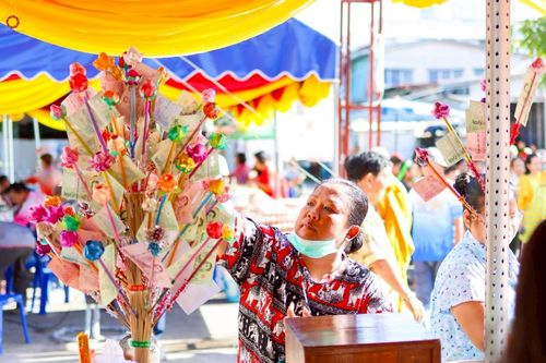 ภาพ No.259132:วันที่ 19 ตุลาคม พ.ศ. 2568 พิธีทอดกฐินสามัคคีทั่วไทย 30,000 วัด โดยคณะศิษยานุศิษย์ บูชาธรรม 81 ปี หลวงพ่อธัมมชโย ณ วัดภาณุรังษี แขวงบางพลัด  เขตบางพลัด กรุงเทพมหานคร