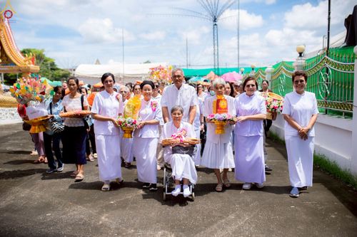 ภาพ No.251839:วันที่ 8 ตุลาคม พ.ศ. 2568 พิธีทอดกฐินสามัคคีทั่วไทย 30,000 วัด โดยคณะศิษยานุศิษย์ บูชาธรรม 81 ปี หลวงพ่อธัมมชโย ณ วัดโคกบำรุงราษฎร์ อ.ดำเนินสะดวก จ.ราชบุรี