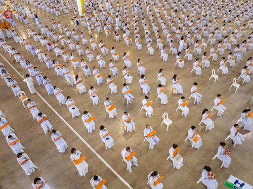 ภาพ No.154452:พิธีทอดผ้าป่าสมทบกฐินวัดพระธรรมกาย และสมทบกฐิน 30,000 วัดทั่วไทย ครั้งที่ 2 ณ สภาธรรมกายสากล วัดพระธรรมกาย วันอังคารที่ 17 กันยายน พ.ศ. 2567