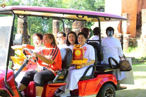 ภาพ No.261990:วันที่ 19 ตุลาคม พ.ศ. 2568 พิธีทอดกฐินสามัคคีทั่วไทย 30,000 วัด โดยคณะศิษยานุศิษย์ บูชาธรรม 81 ปี หลวงพ่อธัมมชโย ณ วัดตะพังทองหลาง ต.เมืองเก่า อ.เมือง จ.สุโขทัย