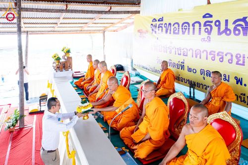 ภาพ No.166766:พิธีทอดกฐินสามัคคีสร้างทุกสิ่ง ณ ที่พักสงฆ์บ้านโคกดีปลี (ศูนย์อบรมเยาวชนปัตตานี)  วันอาทิตย์ที่ 20 ตุลาคม พ.ศ. 2567