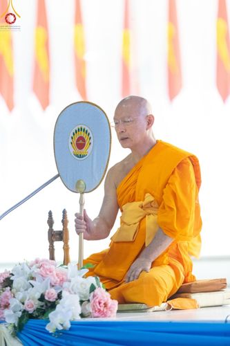 ภาพ No.124378:พิธีตักบาตรในวันมาฆบูชา ณ บ้านแก้วเรือนทองคุณยายฯ วัดพระธรรมกาย จ.ปทุมธานี วันเสาร์ที่ 24 กุมภาพันธ์ พ.ศ. 2567