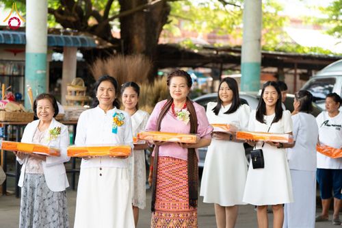 ภาพ No.161277:พิธีบำเพ็ญกุศลอุทิศถวายแด่ พระเดชพระคุณพระพรหมโมลี (อดีตเจ้าคณะจังหวัดสิงห์บุรี) , อดีตเจ้าอาวาสทุกรูป และ พิธีทอดผ้าป่าบำรุงวัด บำรุงโรงเรียน  ณ วัดกลางธนรินทร์ ต.บ้านแป้ง อ.พรหมบุรี จ.สิงห์บุรี วันเสาร์ที่ 5 ตุลาคม พ.ศ. 2567