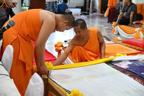 ภาพ No.131768:พิธีถวายสังฆทาน 323 วัด 4 จังหวัดชายแดนภาคใต้ ปีที่ 20 ครั้งที่ 167 และ พิธีมอบกองทุนหนุนแรงใจช่วยครูใต้ ปีที่ 17 ครั้งที่ 132 วันเสาร์ที่ 23 มีนาคม พ.ศ. 2567 ณ วัดมุจลินทวาปีวิหารพระอารามหลวง อ.หนองจิก จ.ปัตตานี