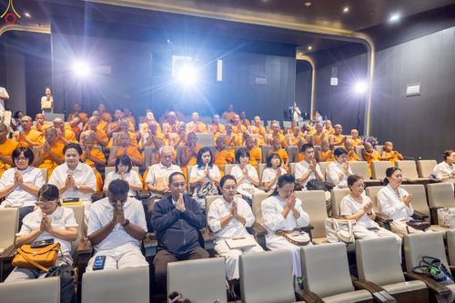 ภาพ No.239991:วันที่ 23 สิงหาคม พ.ศ. 2568 การบรรยายและเสวนา "หลักฐานธรรมกาย" โดยสถาบันวิจัยนานาชาติธรรมชัย นิวซีแลนด์ ณ อาคาร 100 ปี คุณยายฯ วัดพระธรรมกาย