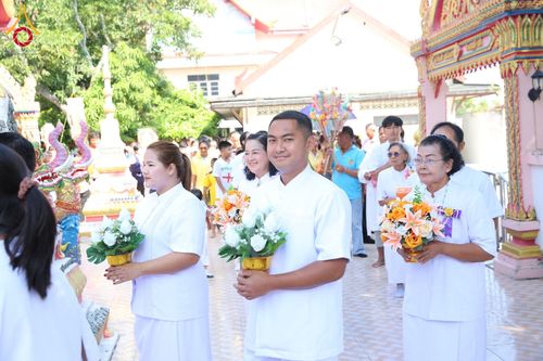ภาพ No.181958:พิธีทอดกฐิน ณ วัดคลองตะแบก จ.นครราชสีมา ในโครงการทอดกฐินสามัคคีทั่วไทย 30,000 วัด บูชาธรรม 80 ปี หลวงพ่อธัมมชโย โดยคณะศิษยานุศิษย์วัดพระธรรมกาย วันที่ 2 พฤศจิกายน พ.ศ. 2567