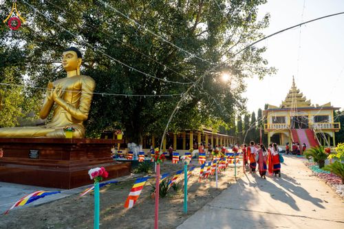 ภาพ No.176127:พิธีทอดกฐินสมทบ โดยมูลนิธิธรรมกาย ในนามหลวงพ่อธัมมชโย ณ วัดสัทธนารามา บานา วิหาร เมืองไดยุน รัฐอรุนาจาลประเทศ ประเทศอินเดีย วันที่ 15 พฤศจิกายน พ.ศ. 2567