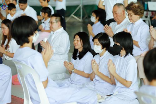 ภาพ No.83744:พิธีตัดปอยผมและปลงผม ในโครงการบรรพชาสามเณร ธรรมทายาทรุ่นโรงเรียนนานาชาติ ณ วัดพระธรรมกาย วันเสาร์ที่ 15 กรกฎาคม พ.ศ.2566