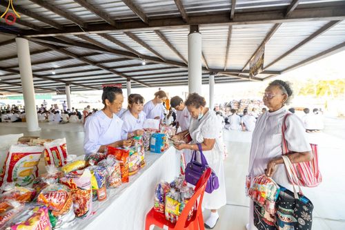 ภาพ No.123835:พิธีถวายสังฆทาน 323 วัด 4 จังหวัดชายแดนภาคใต้ ครั้งที่ 166 ณ ศูนย์ปฏิบัติธรรมภาคใต้ อ.บางกล่ำ จ.สงขลา วันเสาร์ที่ 17 กุมภาพันธ์ พ.ศ. 2567