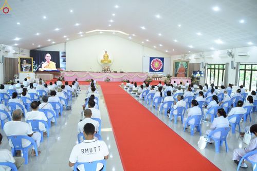 ภาพ No.246409:วันที่ 12-14 กันยายน พ.ศ. 2568 โครงการบวชอุบาสกแก้ว อุบาสิกาแก้ว รุ่นที่ 1 ผู้แทนทอดกฐินสามัคคีทั่วไทย 30,000 วัด จ.สระบุรี บูชาธรรม 81 ปี หลวงพ่อธัมมชโย ณ ศูนย์ปฏิบัติธรรมสระบุรี อ.พระพุทธบาท จ.สระบุรี