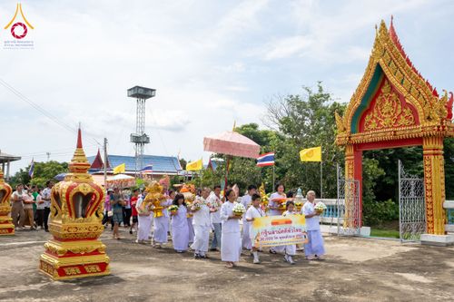 ภาพ No.166596:พิธีทอดกฐิน ณ วัดหนองกร่าง อ.สามโก้ จ.อ่างทอง ในโครงการกฐินสามัคคีทั่วไทย 30,000 วัด บูชาธรรม 80 ปี หลวงพ่อธัมมชโย โดยคณะศิษยานุศิษย์วัดพระธรรมกาย วันที่ 27 ตุลาคม พ.ศ. 2567