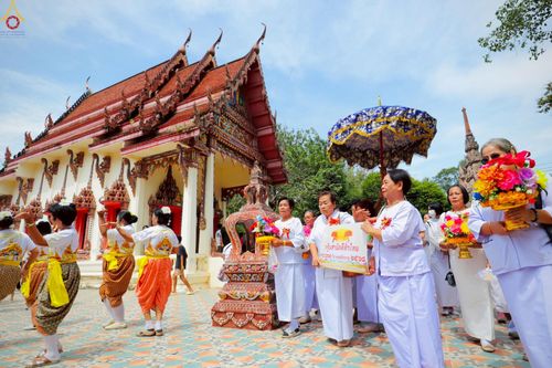 ภาพ No.267998:วันที่ 26 ตุลาคม พ.ศ. 2568 พิธีทอดกฐินสามัคคีทั่วไทย ณ วัดโพธิญาณ ต.หนองโพรง อ.ศรีมหาโพธิ จ.ปราจีนบุรี โดยคณะศิษยานุศิษย์ บูชาธรรม 81 ปี หลวงพ่อธัมมชโย