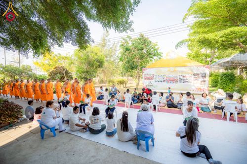 ภาพ No.216828:วันเสาร์ที่ 5 เมษายน พ.ศ. 2568 พิธีตัดปอยผม พิธีขอขมาผู้ปกครอง พิธีมอบบาตรและผ้าไตร พิธีบรรพชา ณ ศูนย์ปฏิบัติธรรมและศูนย์อบรมเยาวชนพระนครศรีอยุธยา ต.พุทเลา อ.บางปะหัน จ.พระนครศรีอยุธยา