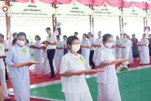 ภาพ No.97221:พิธีทอดผ้าป่า เพื่อสร้าง "ลานอเนกประสงค์พญานาค 4 ตระกูล" และพิธีจุดประทีปโคมลอย ลอยกระทง ถวายประทีปเป็นพุทธบูชา ณ พุทธอุทยานนานาชาติ จ.หนองคาย วันที่ 27 พฤศจิกายน พ.ศ. 2566