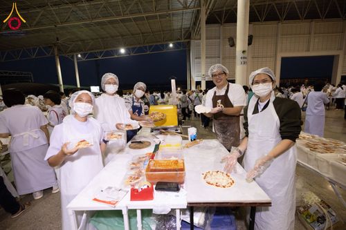 ภาพ No.121517:พิธีถวายภัตตาหารเป็นสังฆทาน แด่คณะพระธรรมยาตรา ปีที่ 12 วันที่ 31 มกราคม พ.ศ. 2567 ณ สภาธรรมกายสากล วัดพระธรรมกาย