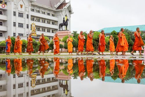 ภาพ No.239129:วันอาทิตย์ที่ 17 สิงหาคม พ.ศ. 2568 พิธีอัญเชิญรูปเหมือนพระมงคลเทพมุนี (สด จันทสโร) ณ ศาลากลางจังหวัดเลย ถึงลานพญานาค สวนสาธารณะกุดป่อง อ.เมือง จ.เลย